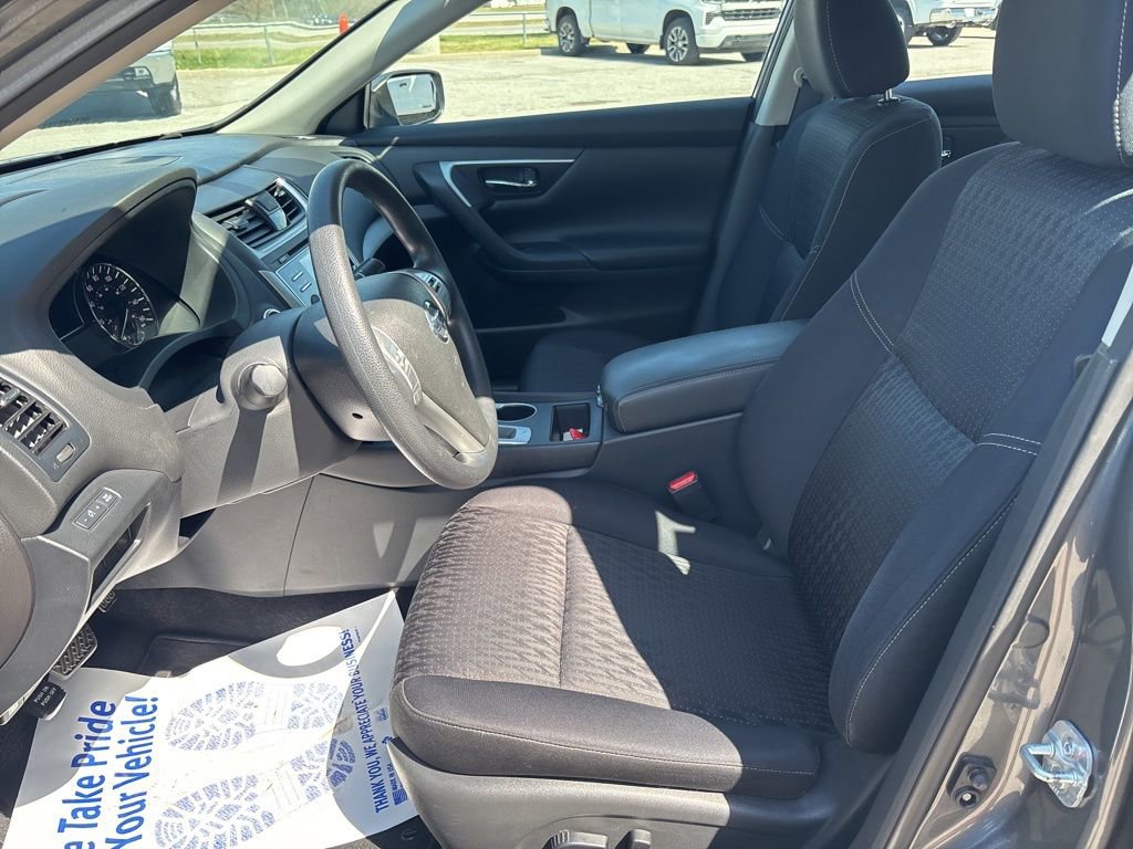 Used 2017 Nissan Altima 2.5 S w/ Power Driver Seat Package image 4