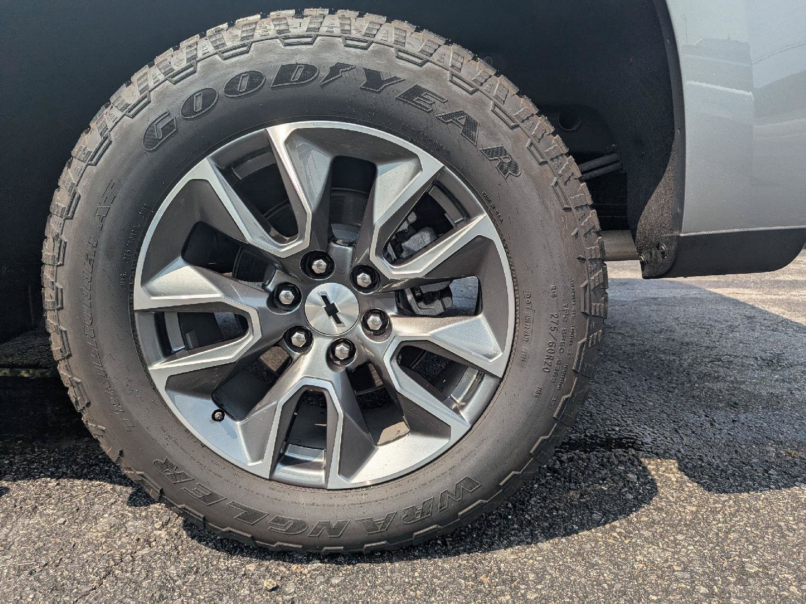 Used 2025 Chevrolet Silverado 1500 RST AWD/4WD image 12