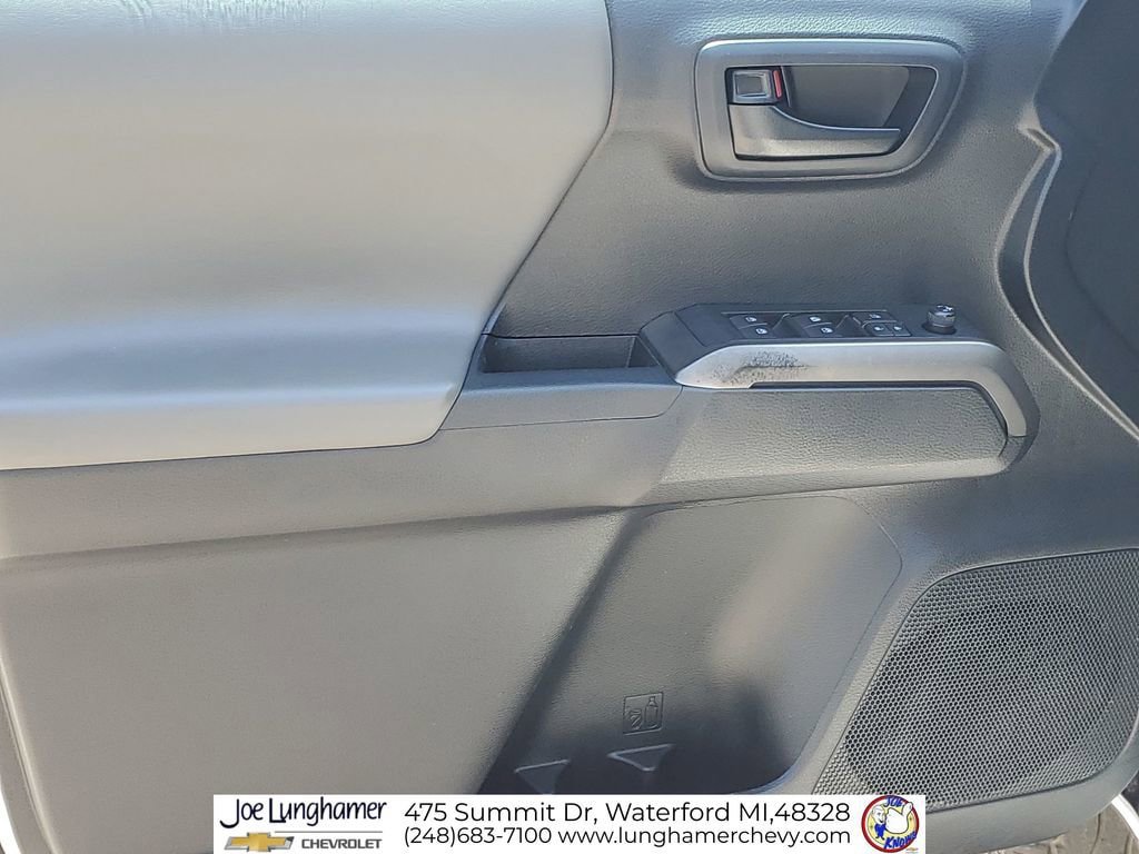 Used 2019 Toyota Tacoma SR5 RWD image 20