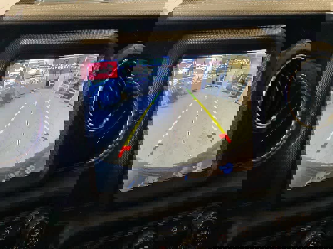 Used 2021 Jeep Wrangler Sahara w/ Safety Group image 19