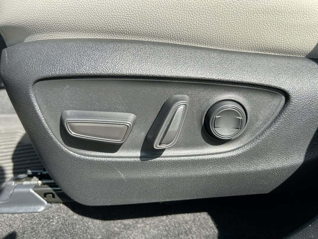 Certified 2026 Toyota Grand Highlander FWD image 12
