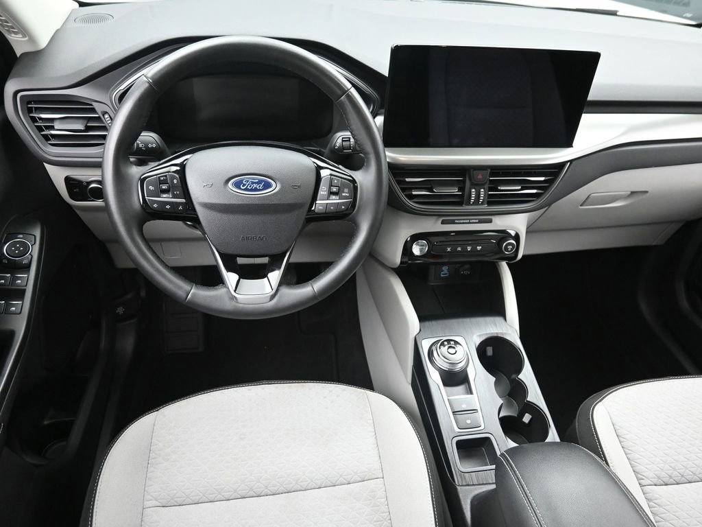 Used 2023 Ford Escape Active w/ Tech Pack #1 AWD/4WD image 11