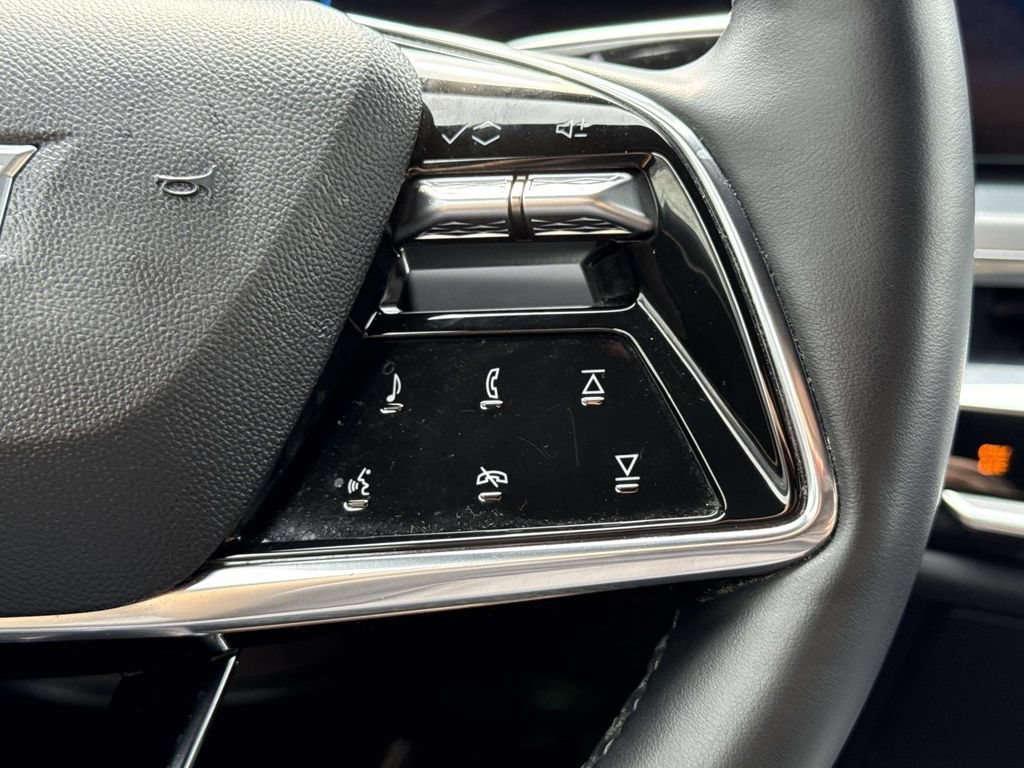 Certified 2024 Cadillac Lyriq Luxury w/ LPO, Floor Liner Package AWD/4WD image 36
