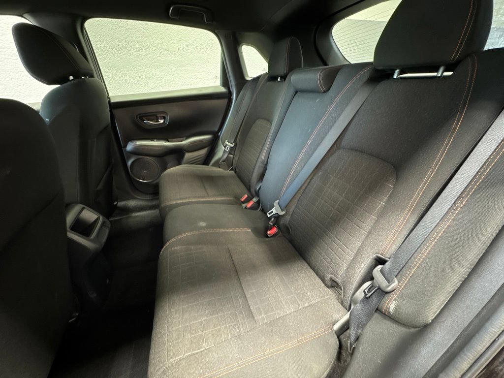 Used 2025 Honda HR-V Sport image 17