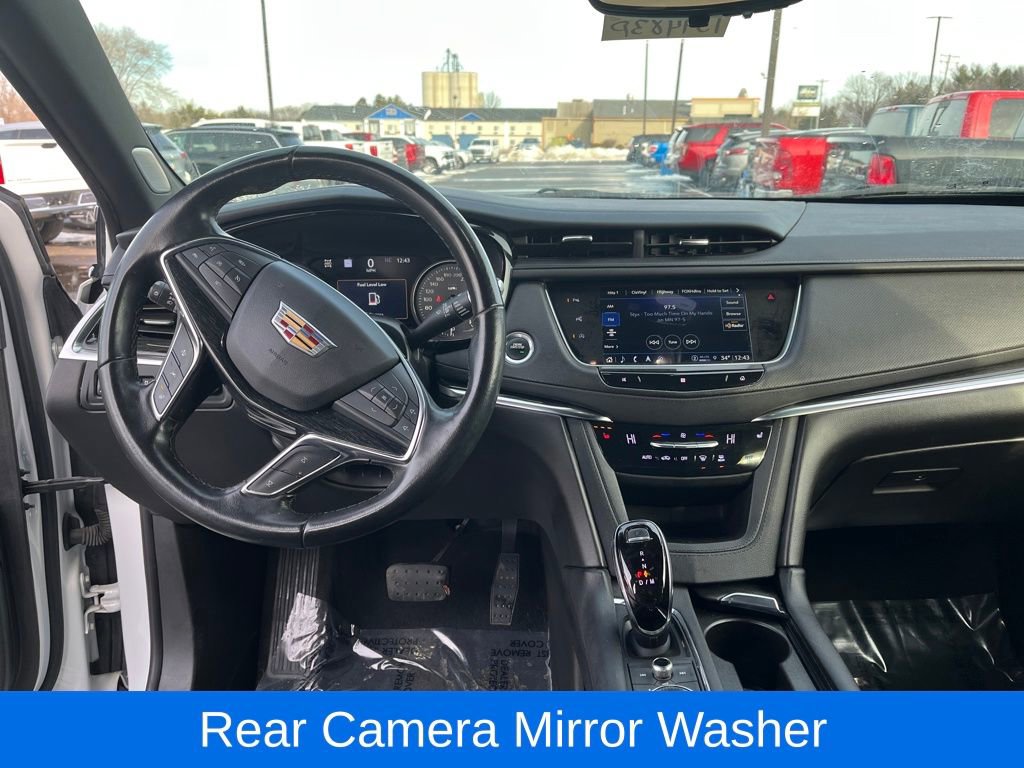 Used 2021 Cadillac XT5 Premium Luxury image 21