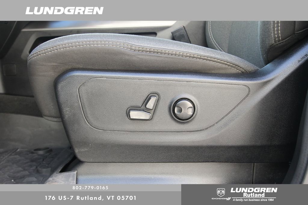 Used 2022 RAM 1500 Big Horn AWD/4WD image 12