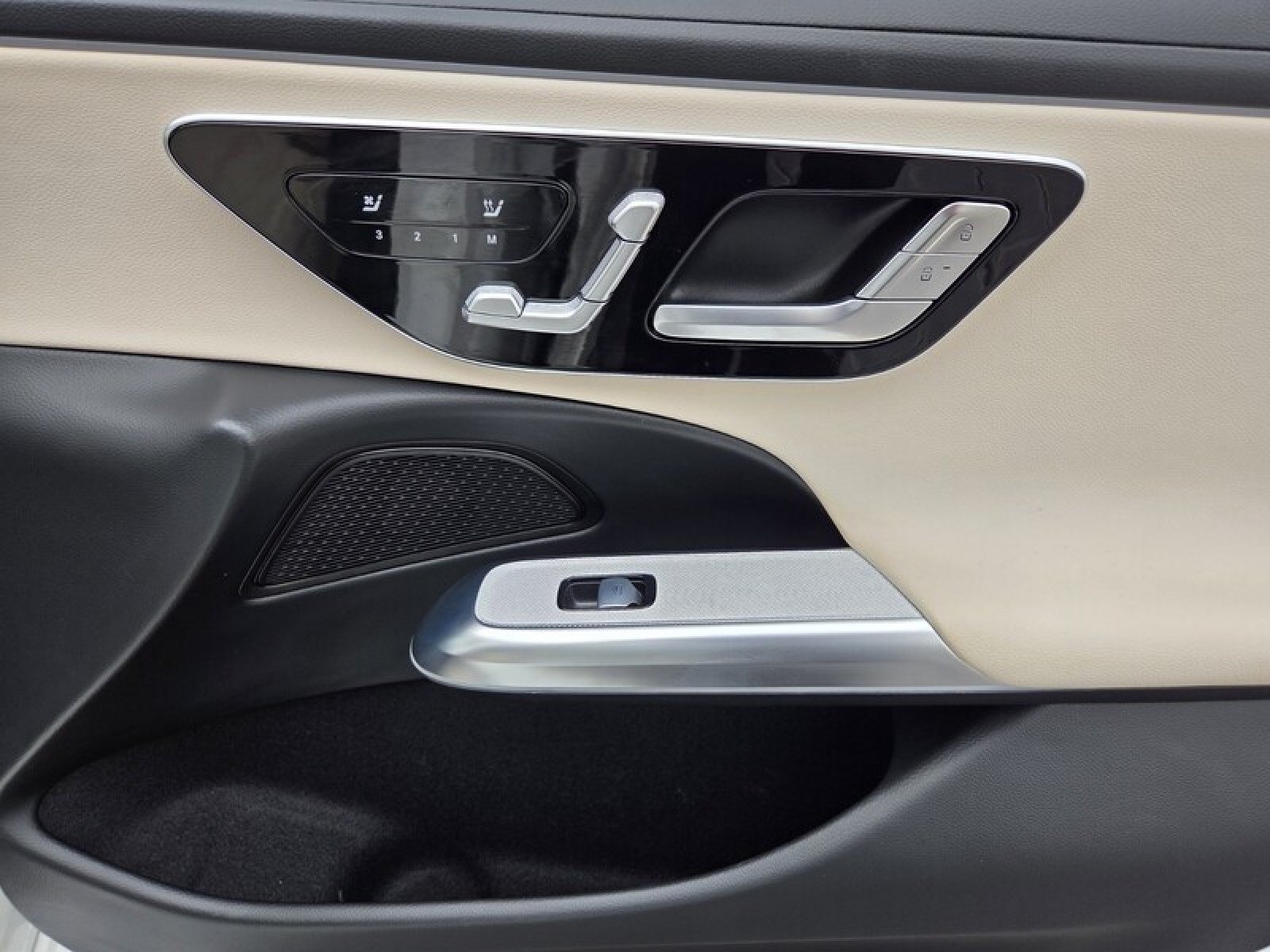 Certified 2025 Mercedes-Benz E 350 Sedan image 19