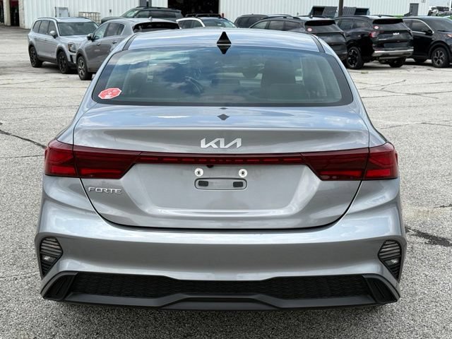 Used 2024 Kia Forte LXS w/ LXS Technology Package FWD image 6