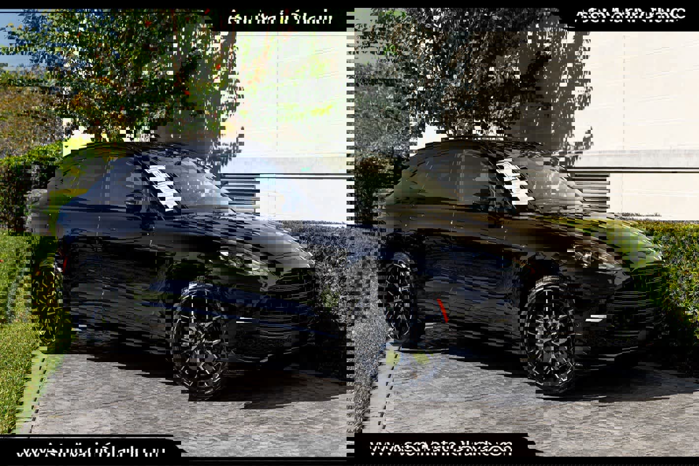 Used 2025 Aston Martin DBX 707 image 1