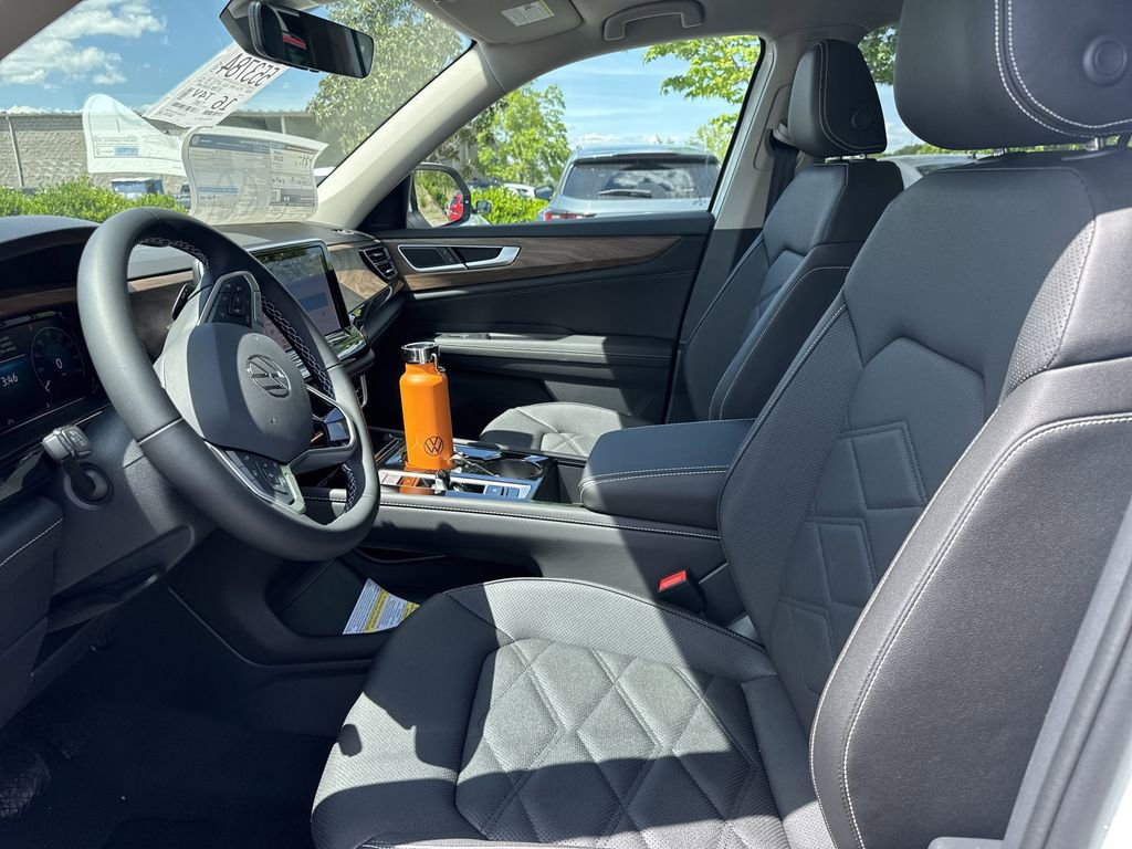 New 2025 Volkswagen Atlas SE image 10