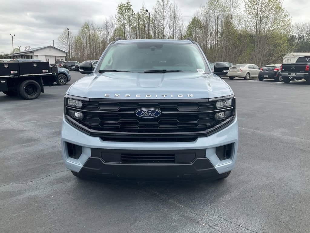 New 2026 Ford Expedition Max Active image 2