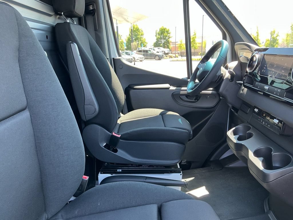 New 2026 Mercedes-Benz Sprinter 2500 image 18
