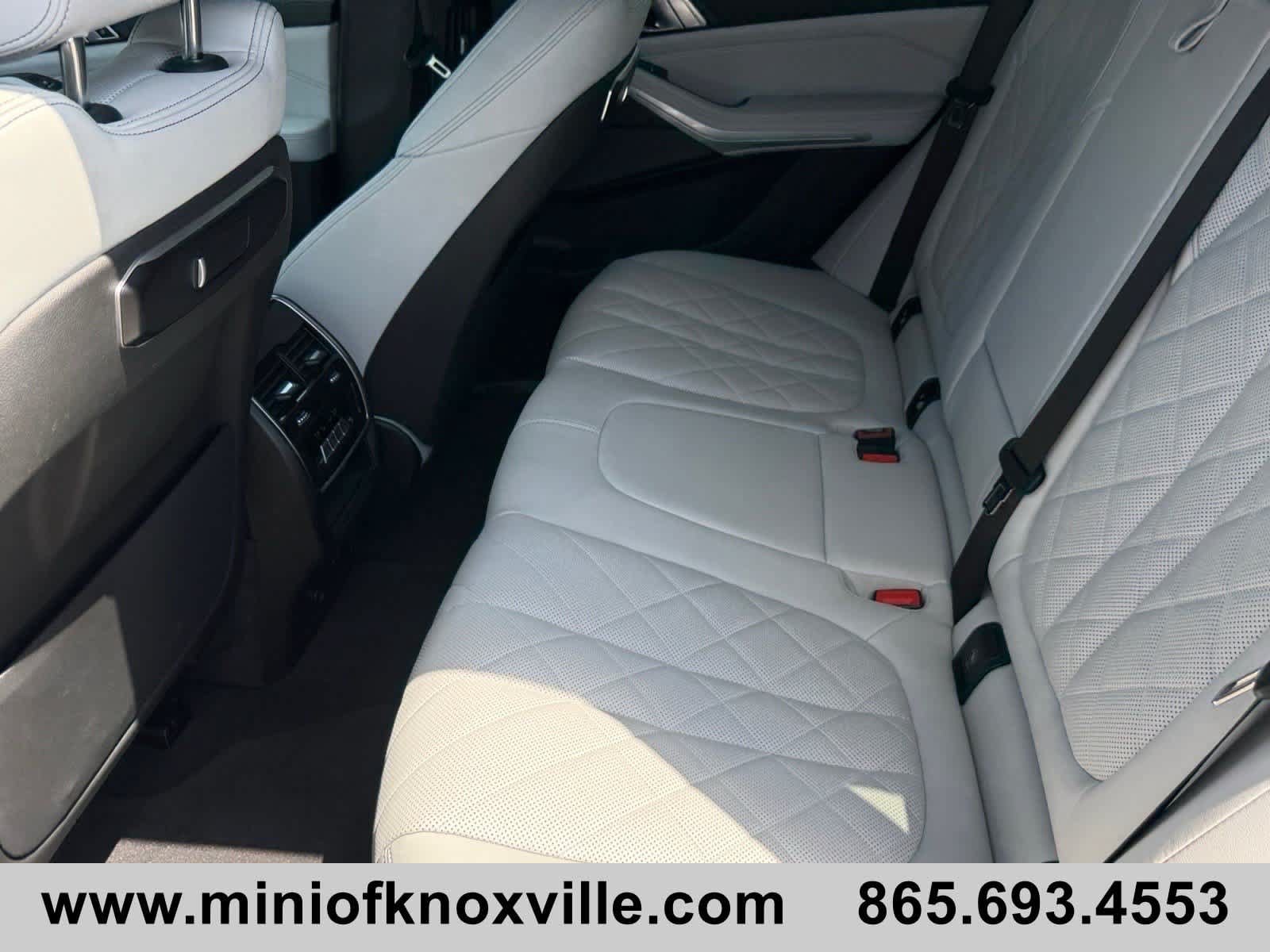 Used 2025 BMW X5 xDrive40i w/ Premium Package AWD/4WD image 17