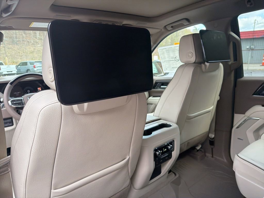 New 2026 GMC Yukon Denali image 12