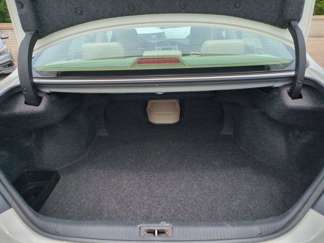 Used 2012 Toyota Avalon XLS FWD image 16