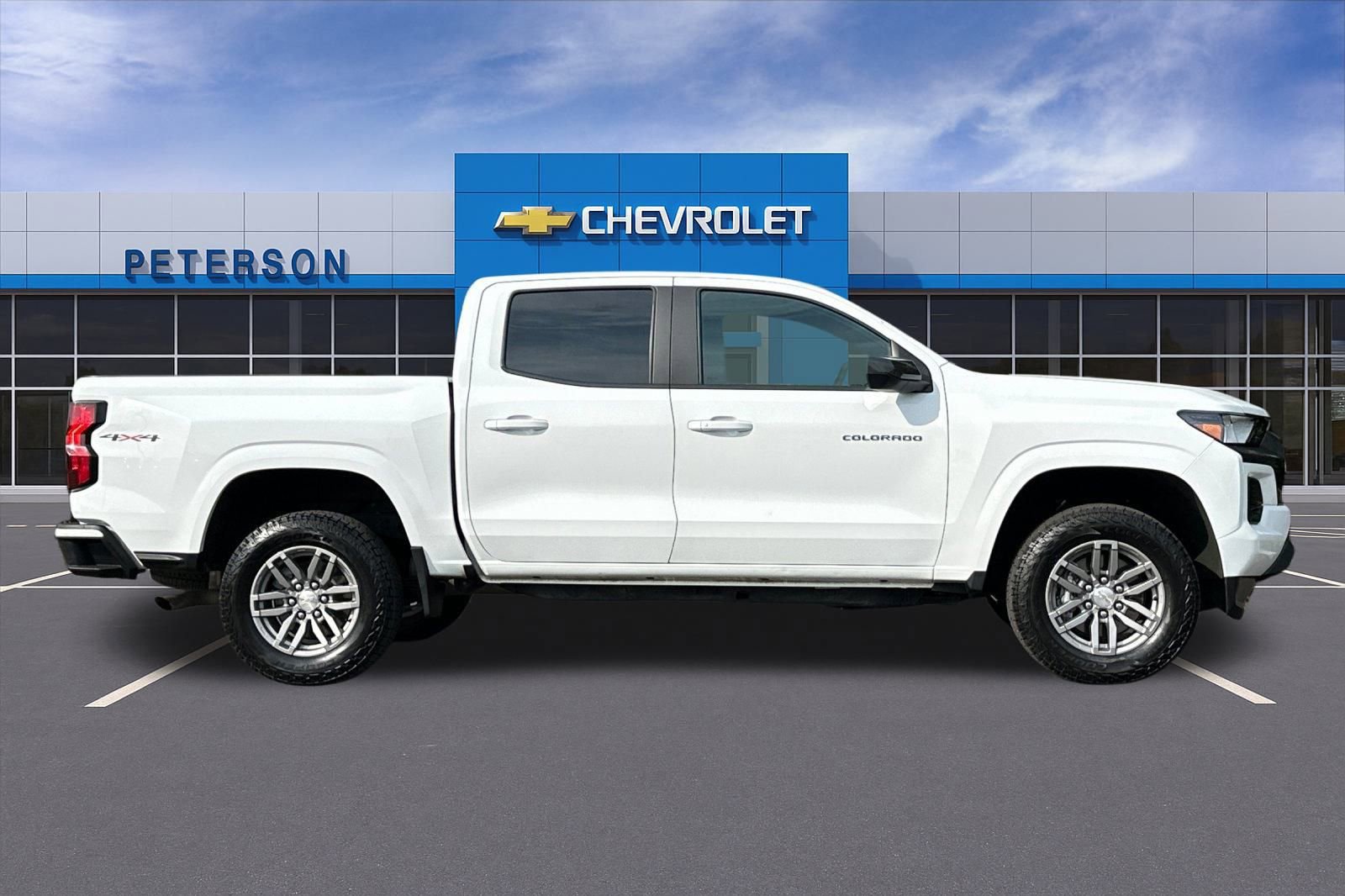 Certified 2023 Chevrolet Colorado LT image 3