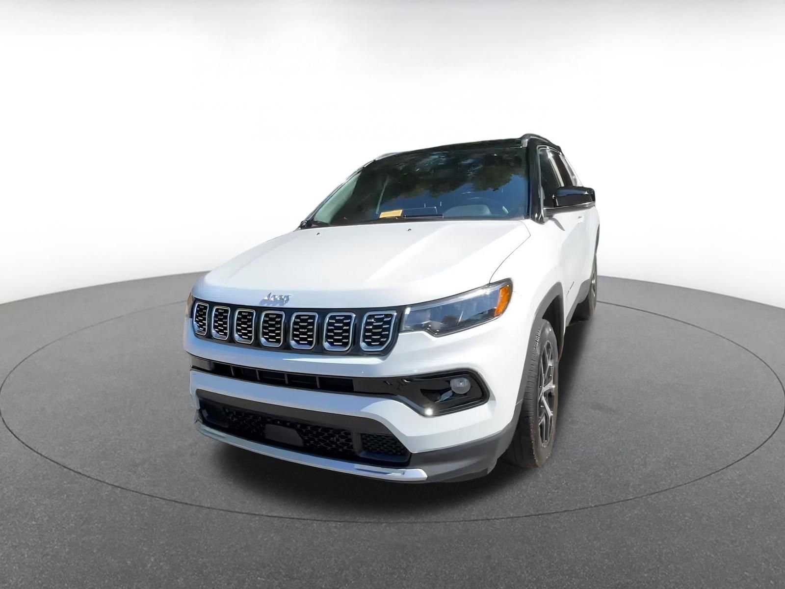Used 2025 Jeep Compass Limited image 7