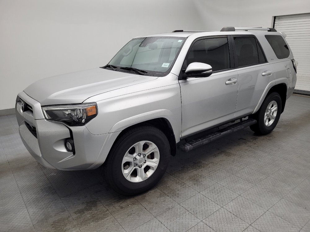 Used 2020 Toyota 4Runner SR5 Premium image 2