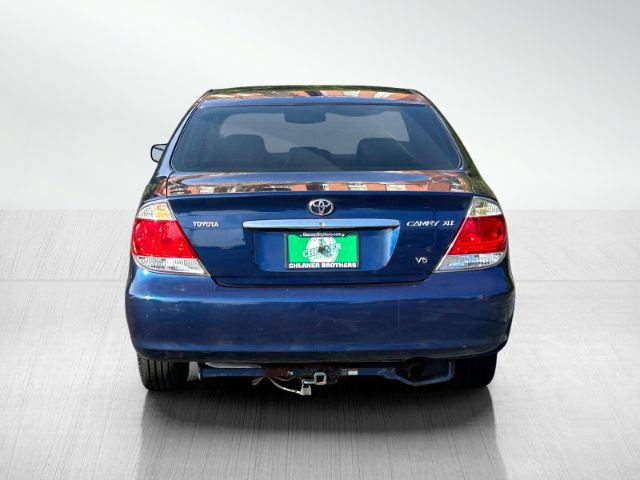 Used 2005 Toyota Camry XLE w/ VSC & Side Airbag Pkg FWD image 5