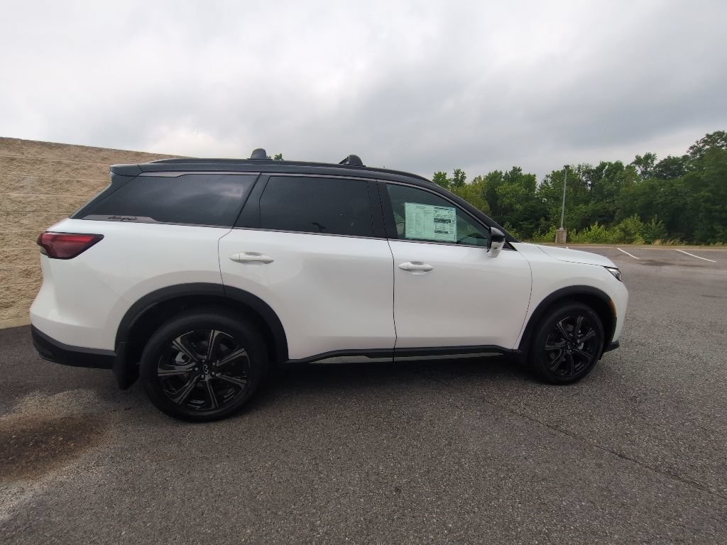 Used 2027 INFINITI QX60 Autograph w/ Dark Cargo Package AWD/4WD image 4