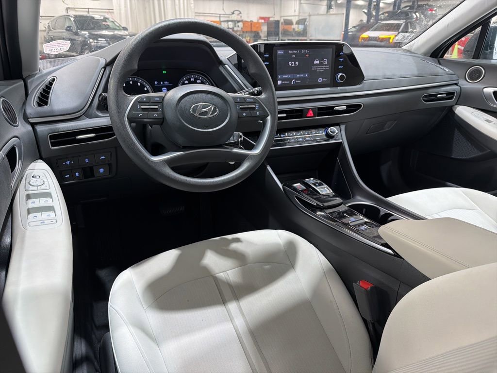 Used 2023 Hyundai Sonata SE image 11