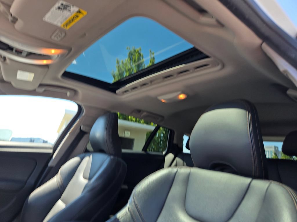 Used 2016 Volvo V60 T5 Cross Country w/ Convenience Package AWD/4WD image 22