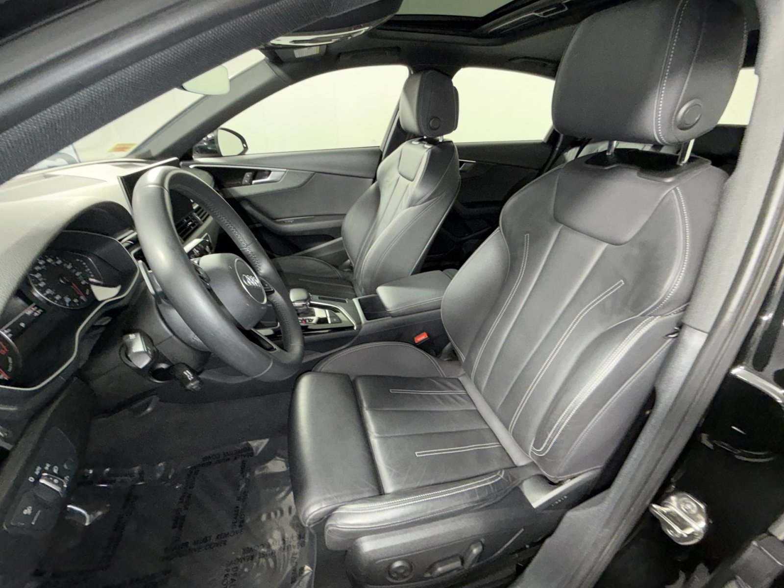 Used 2020 Audi A4 2.0T Premium image 13