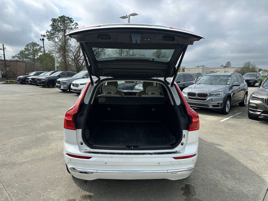 Used 2022 Volvo XC60 B5 Inscription w/ Advanced Package image 22