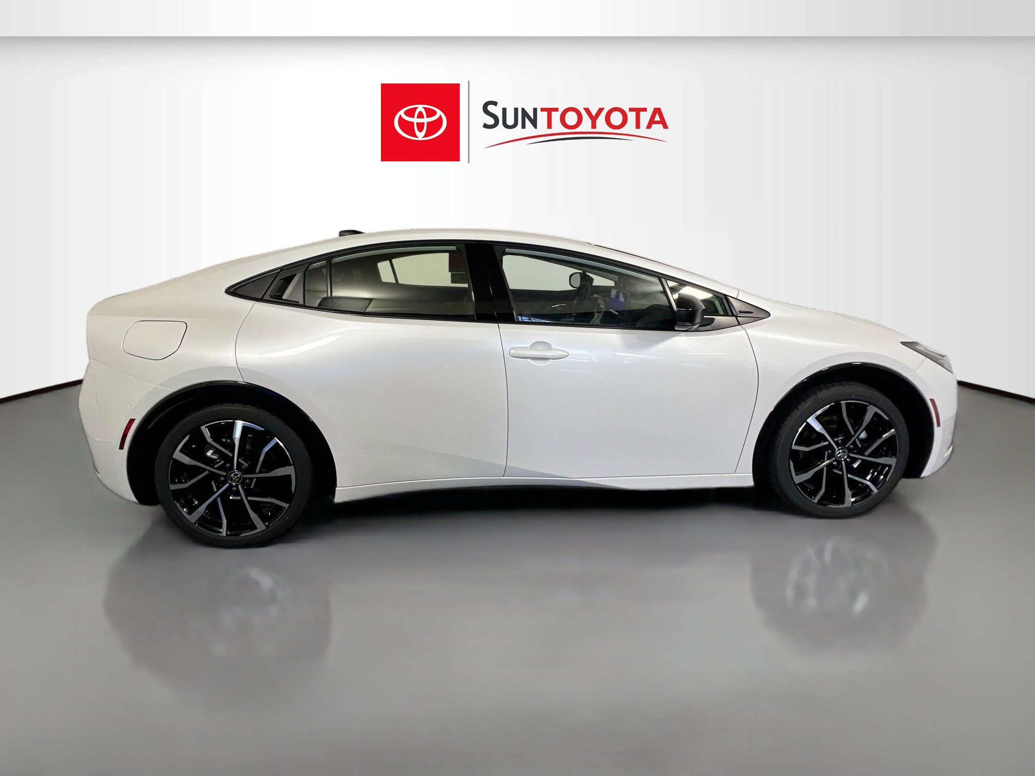 New 2026 Toyota Prius Plug-In Hybrid image 2