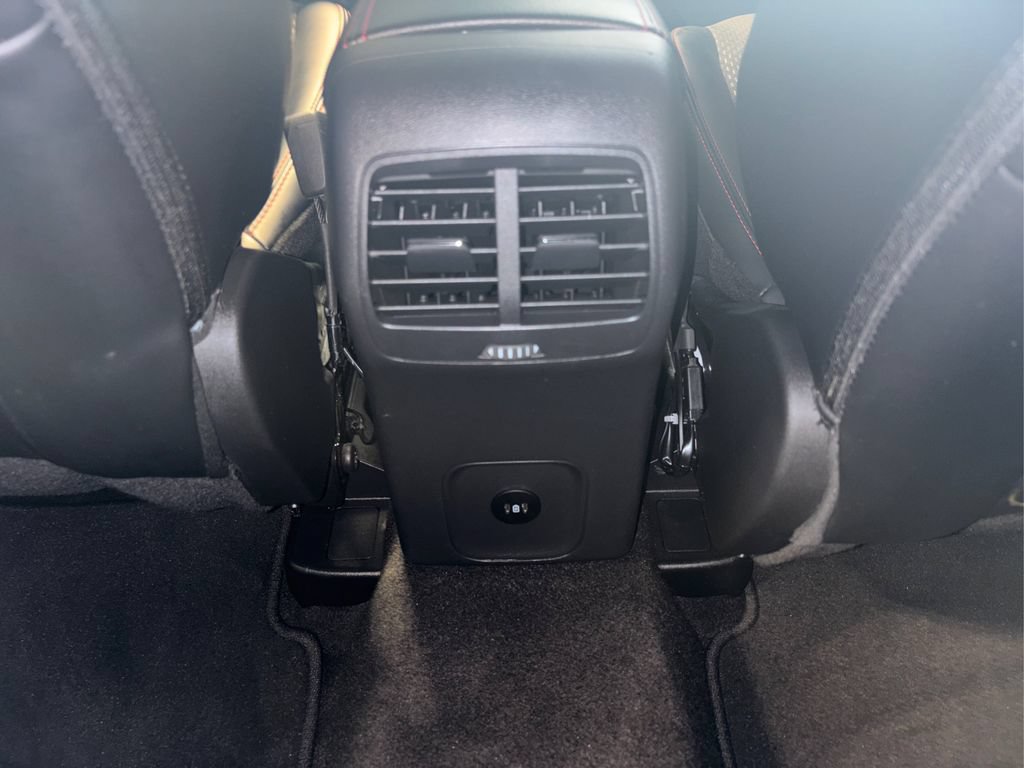 Certified 2025 Ford Escape ST-Line AWD/4WD image 29