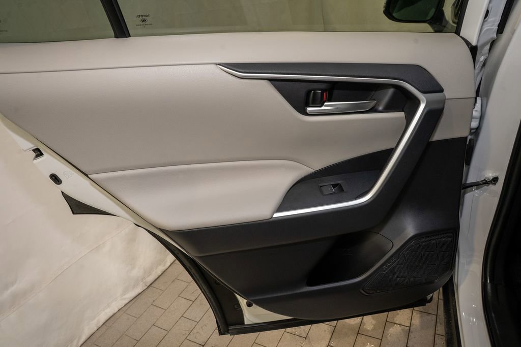 Used 2024 Toyota RAV4 XLE Premium image 11