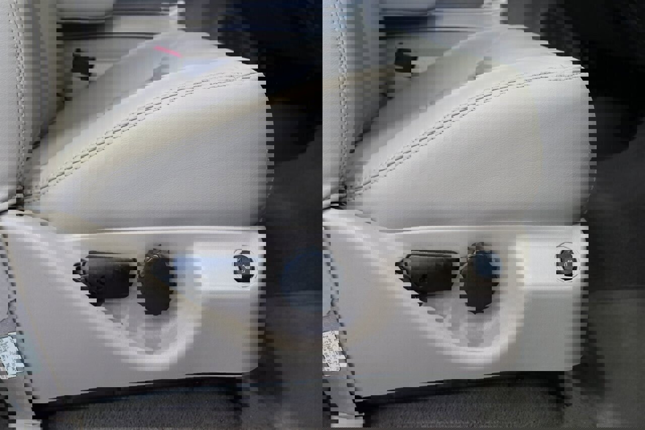 Used 2001 Ford Excursion Limited image 65