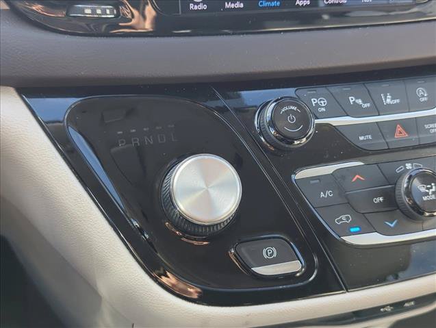 Used 2019 Chrysler Pacifica Touring-L Plus w/ Advanced Safetytec Group FWD image 7