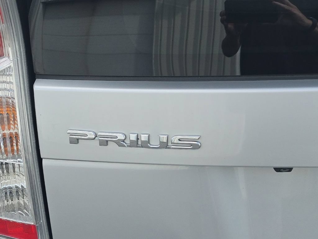 Used 2015 Toyota Prius Three FWD image 7