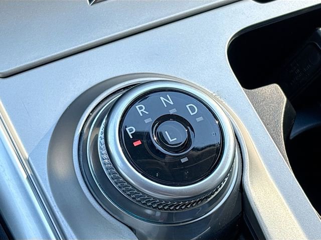 Used 2024 Ford Explorer XLT w/ Equipment Group 202A image 27