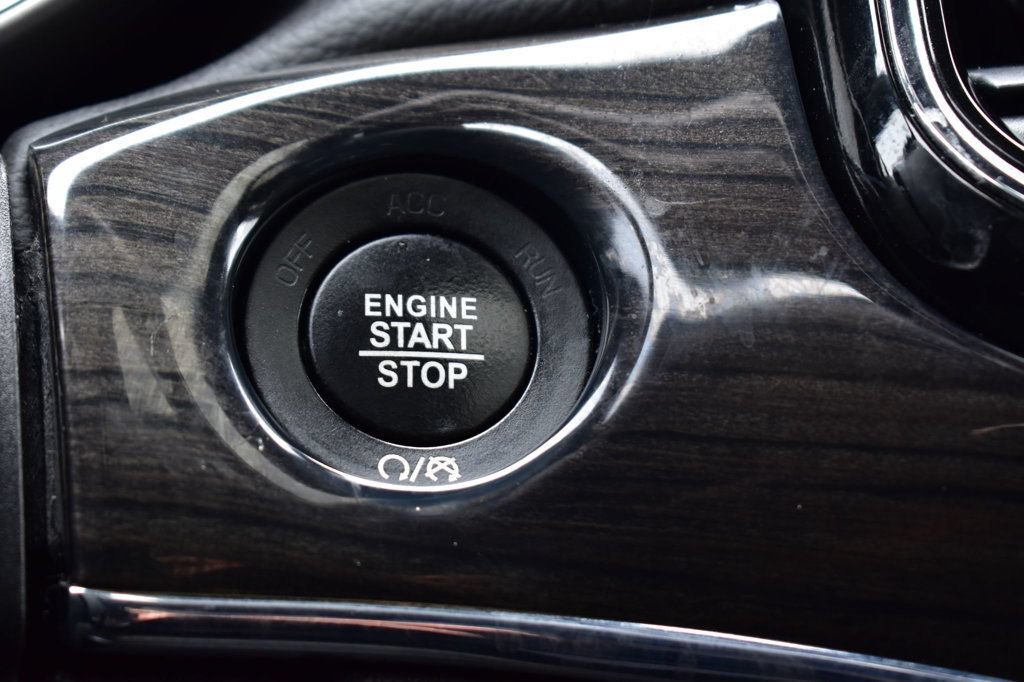 Used 2020 Jeep Grand Cherokee Overland RWD image 27