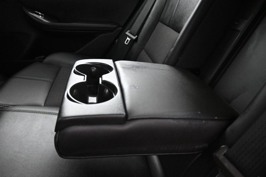 Used 2019 Chevrolet Impala LT FWD image 32