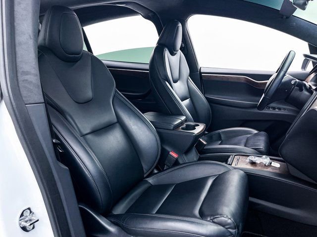 Used 2021 Tesla Model X Long Range image 32