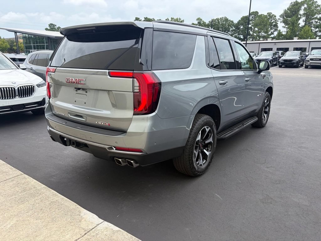 Used 2025 GMC Yukon AT4 AWD/4WD image 4