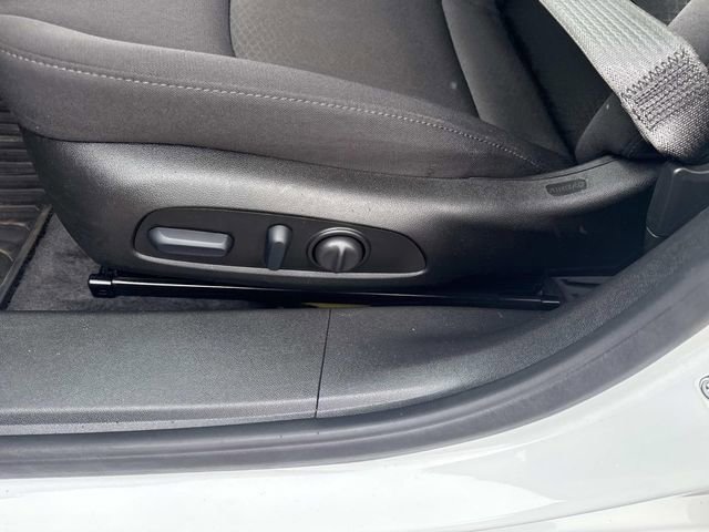 Used 2025 Chevrolet Malibu LT FWD image 22