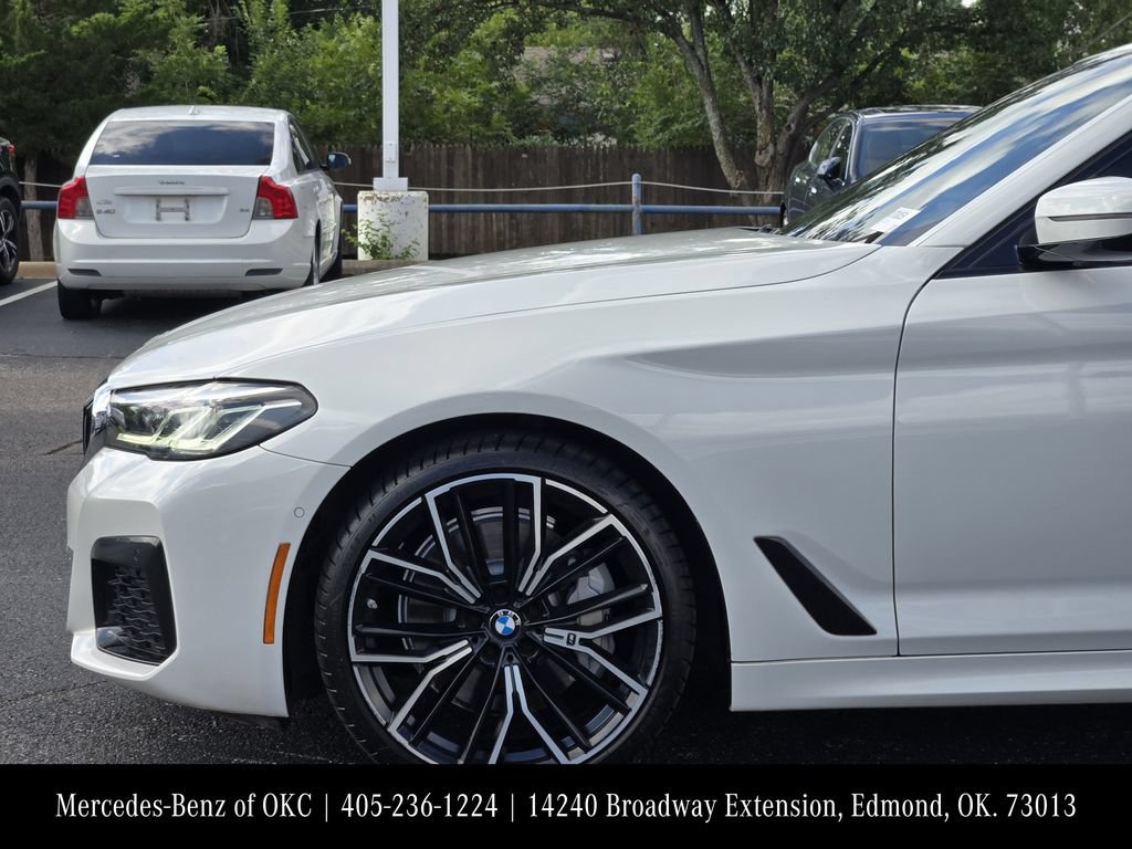 Used 2021 BMW 530i xDrive w/ M Sport Package AWD/4WD image 6