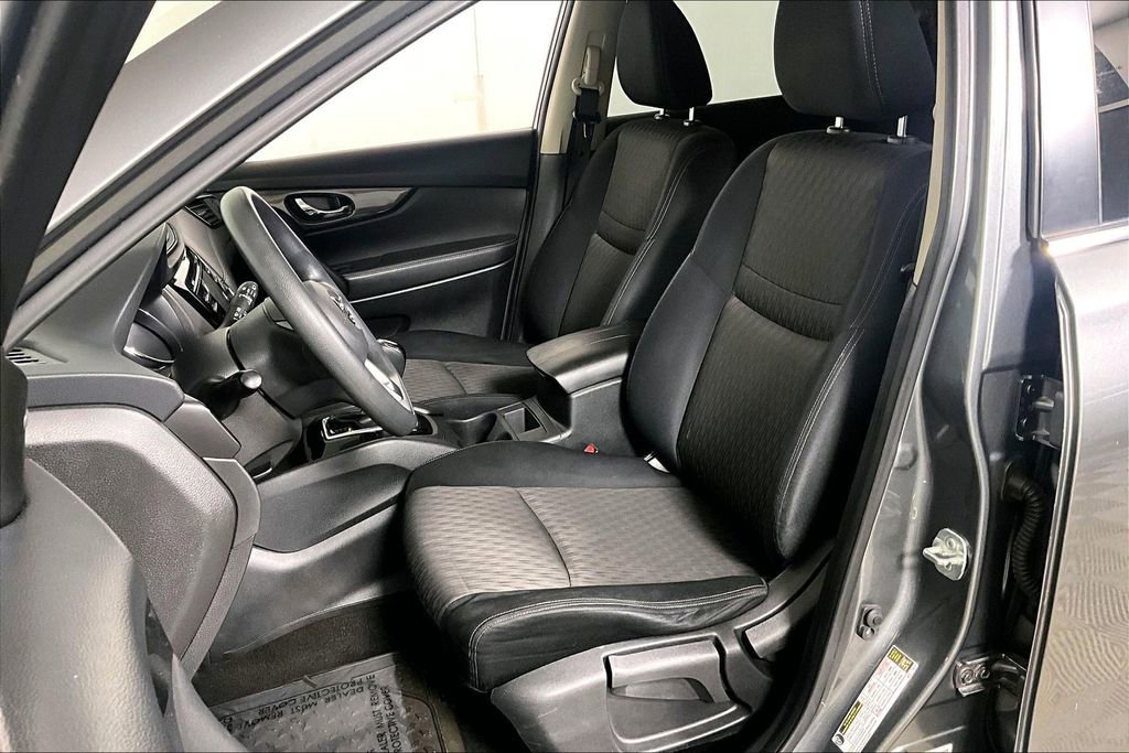 Used 2017 Nissan Rogue S w/ Appearance Package image 24