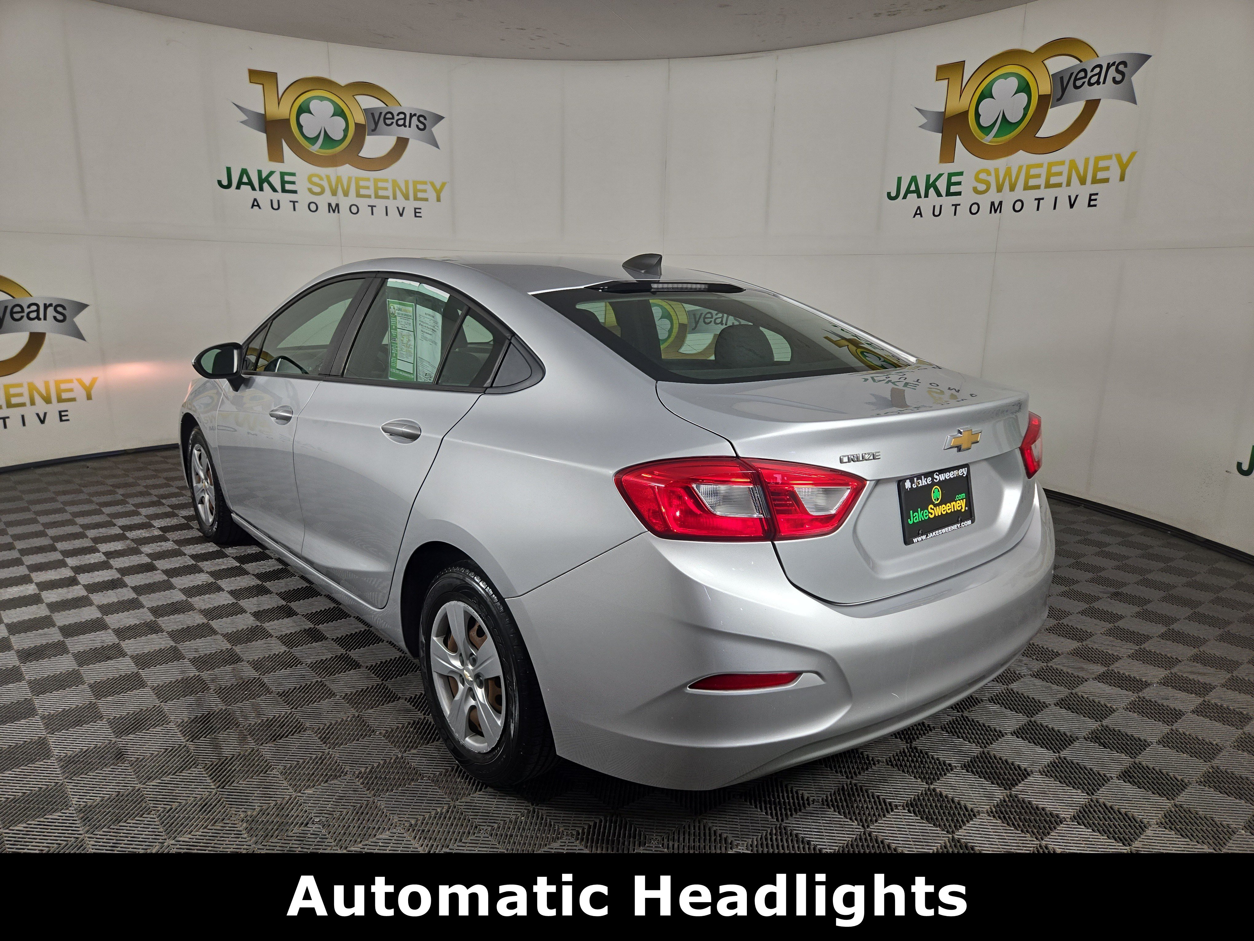 Used 2018 Chevrolet Cruze LS w/ LS Fleet Convenience Package FWD image 6
