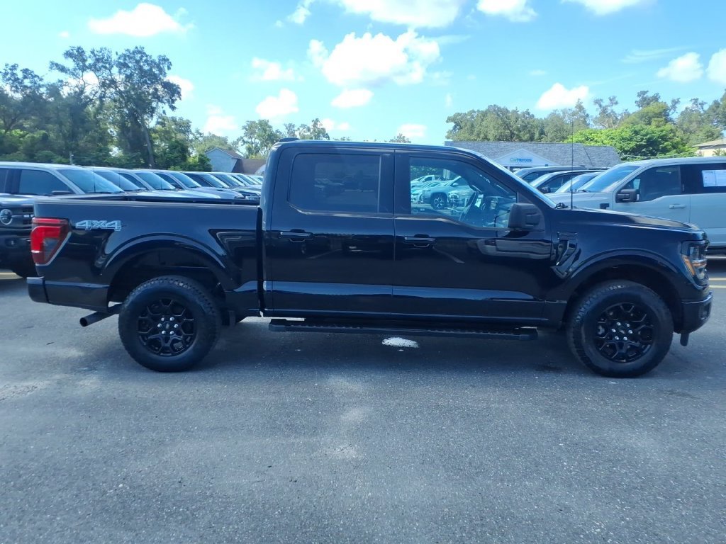 Used 2024 Ford F150 XLT w/ XLT Black Appearance Package AWD/4WD image 8