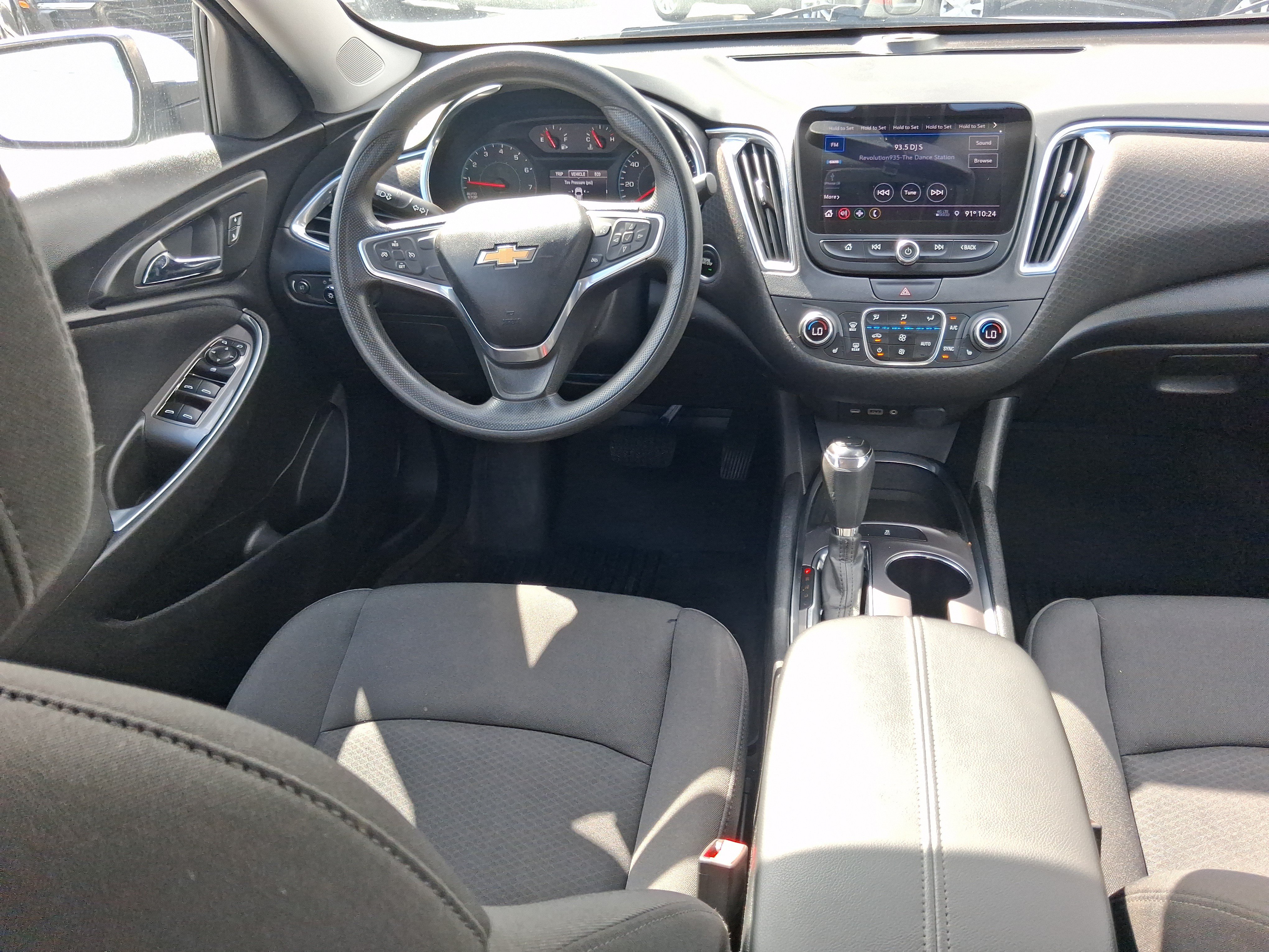 Used 2019 Chevrolet Malibu LT FWD image 23