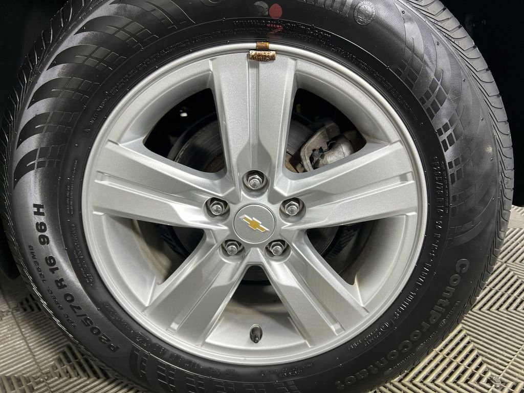 Used 2022 Chevrolet Trax LT w/ LT Convenience Package image 32