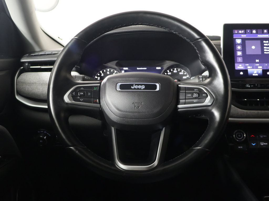 Used 2022 Jeep Compass Latitude AWD/4WD image 33