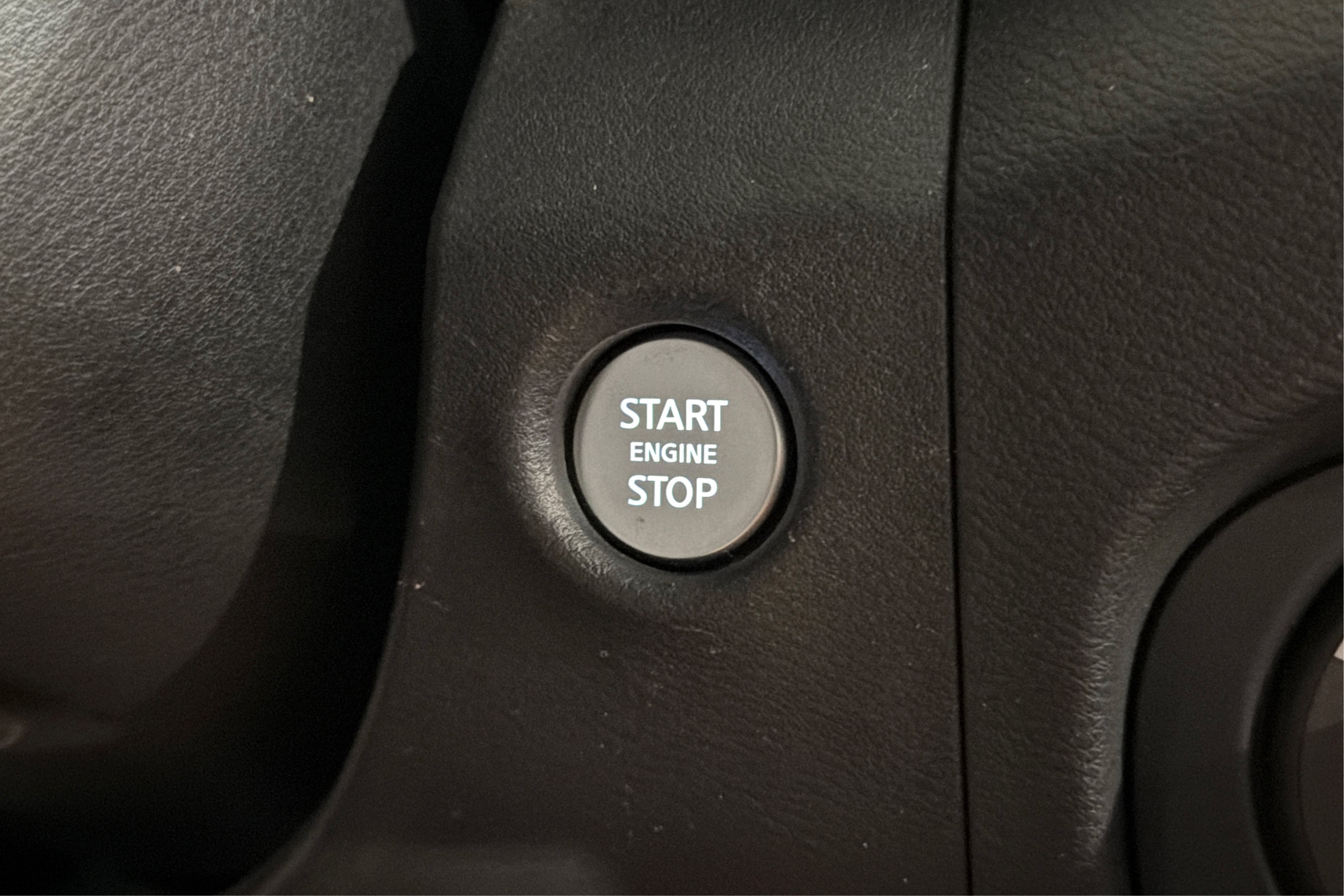 Used 2022 Nissan Frontier SV AWD/4WD image 31