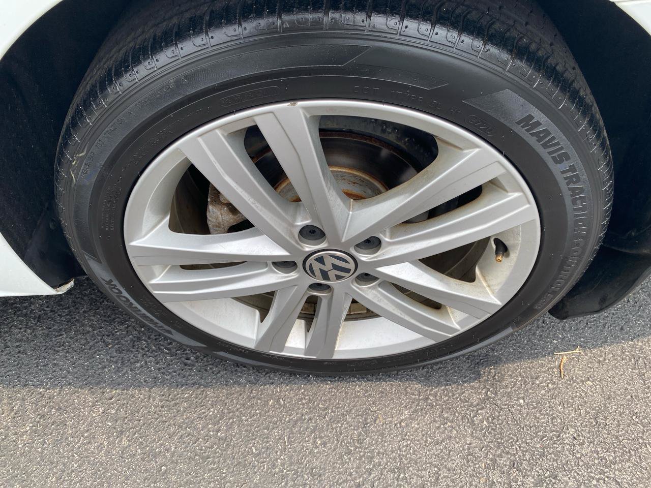 Used 2017 Volkswagen Jetta SEL FWD image 14
