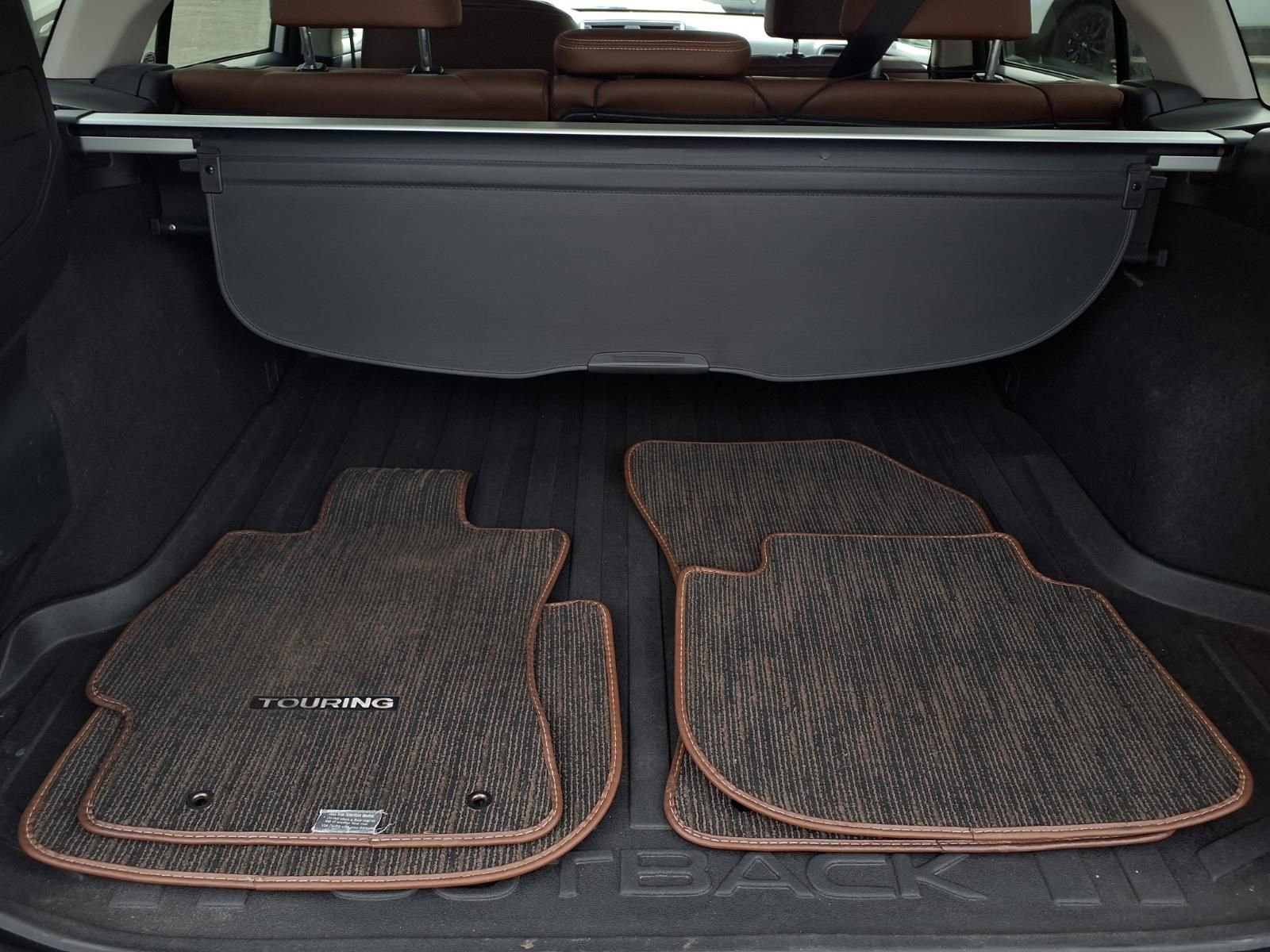 Used 2017 Subaru Outback 3.6R Touring image 5